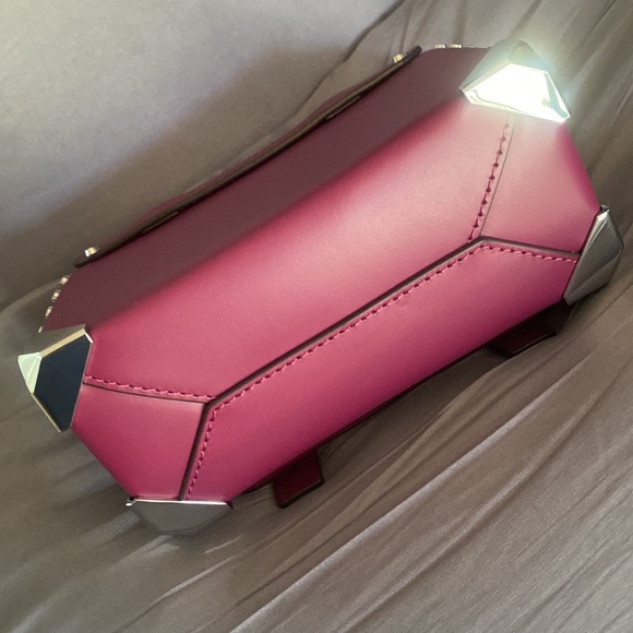 Michael Kors Manhattan Leather Satchel - Picture 3 of 10